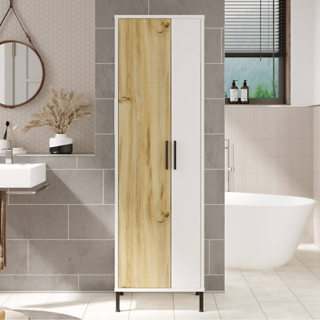 Armoire multifonction pour salle de bain ou buanderie, avec étagères et espace de rangement pour balais, seau et serpillère.